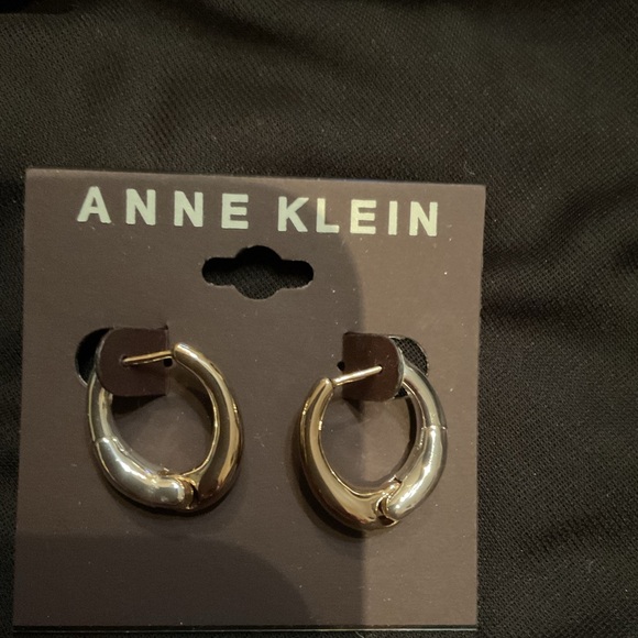 Anne Klein Two-Tone Sculptural Huggie Hoop Earrings - Picture 2 of 4